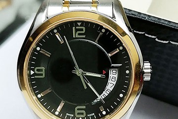 福州劳力士表有雾气维修